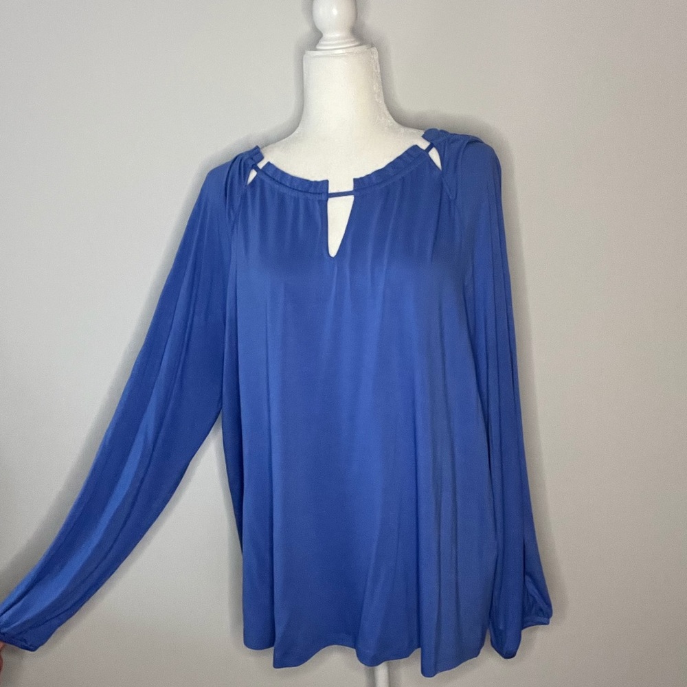 Chicos size 3 XL 16 Blue flowing long sleeve blouse